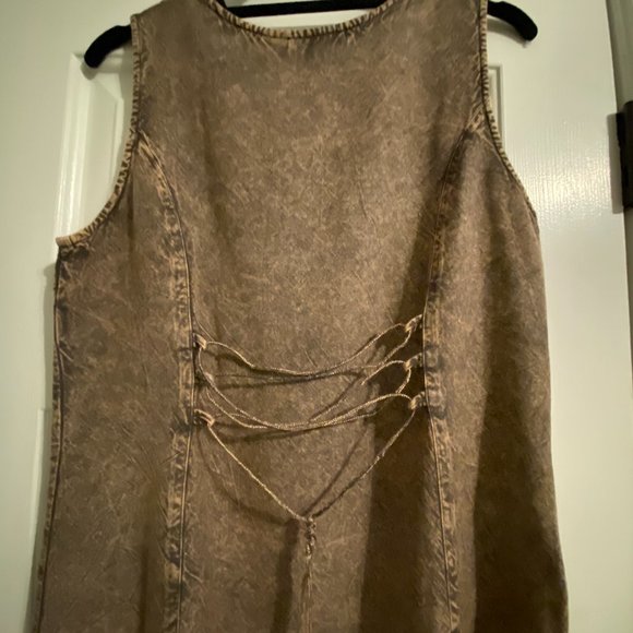 NDK FASHION Embroidered Sleeveless Top Brown Sz Medium - Picture 2 of 6